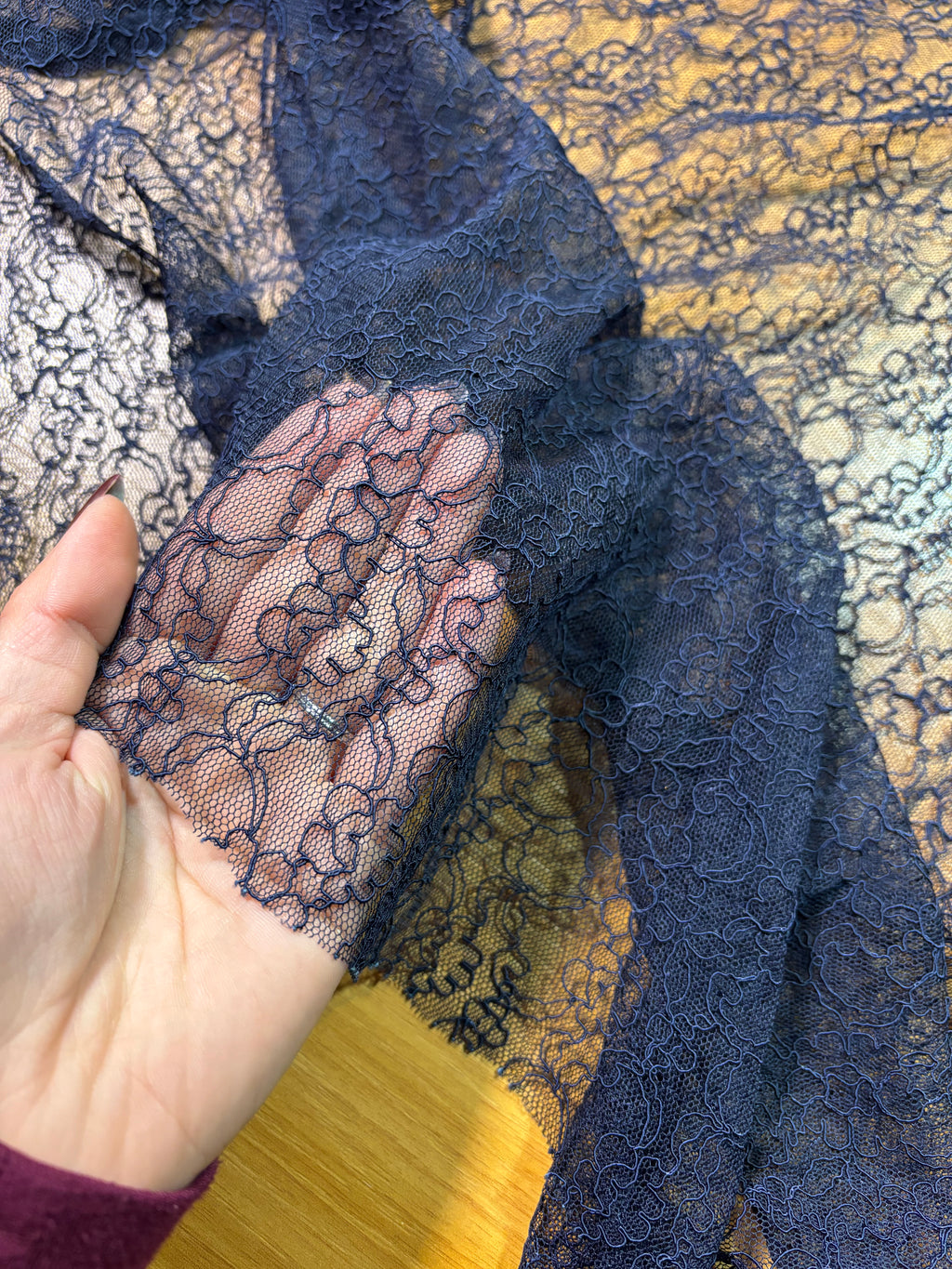 PIZZO ELASTICO BLU