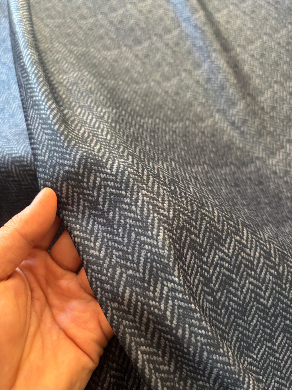 DUCHESSE STRETCH H150