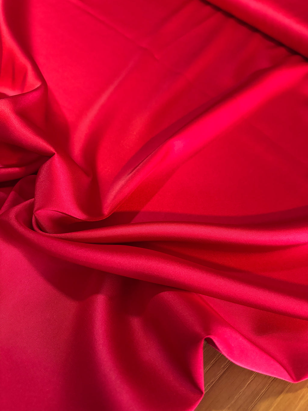 SATIN VALENTINO MANOSETA